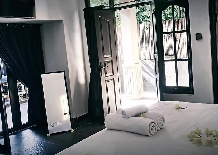 Hostal Avebodi Surf And Share