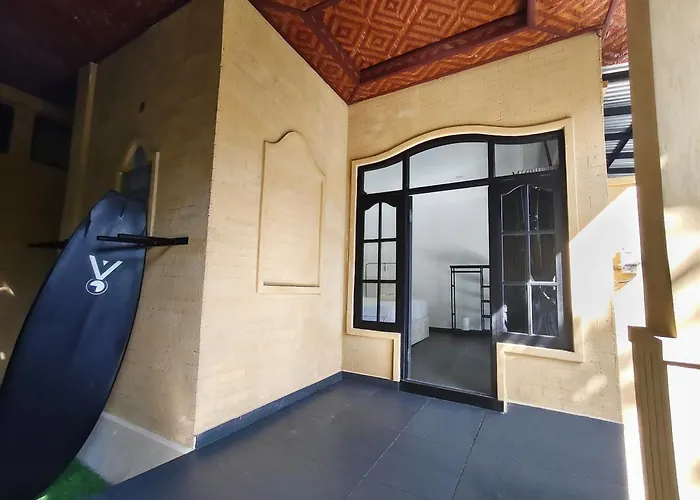 Avebodi Surf And Share Hostal