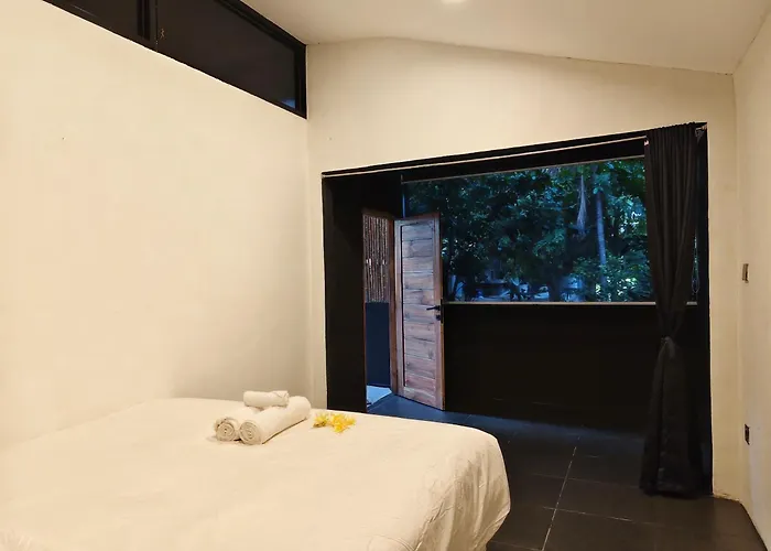 Hostal Avebodi Surf And Share Kuta Lombok