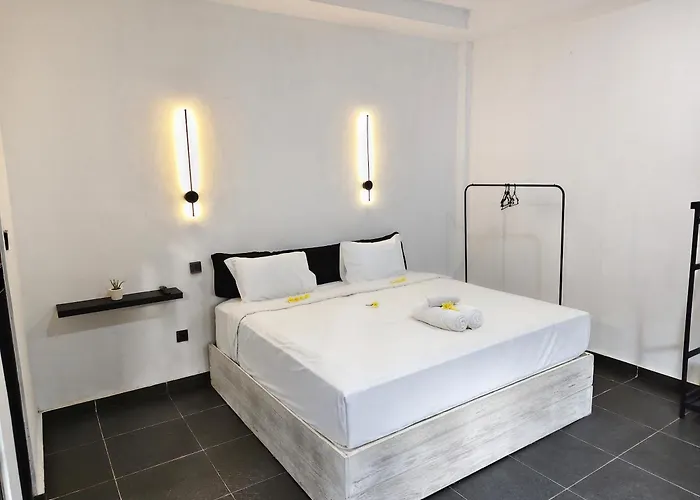 Avebodi Surf And Share Hostal